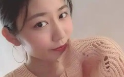 浴室里强摁做开腿呻吟的漫画免费